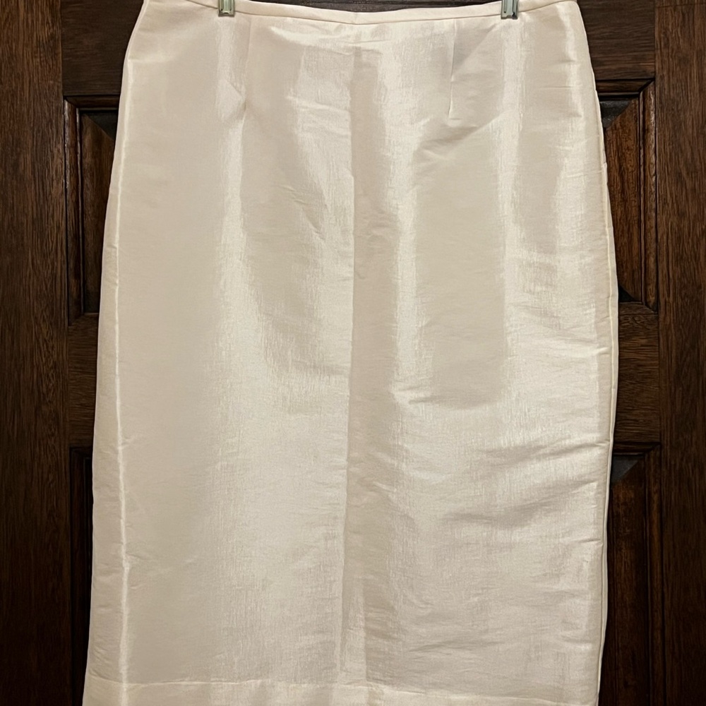Nicole Off White Women’s Suit with Subtle Sheen Size 14 - Picture 4 of 12